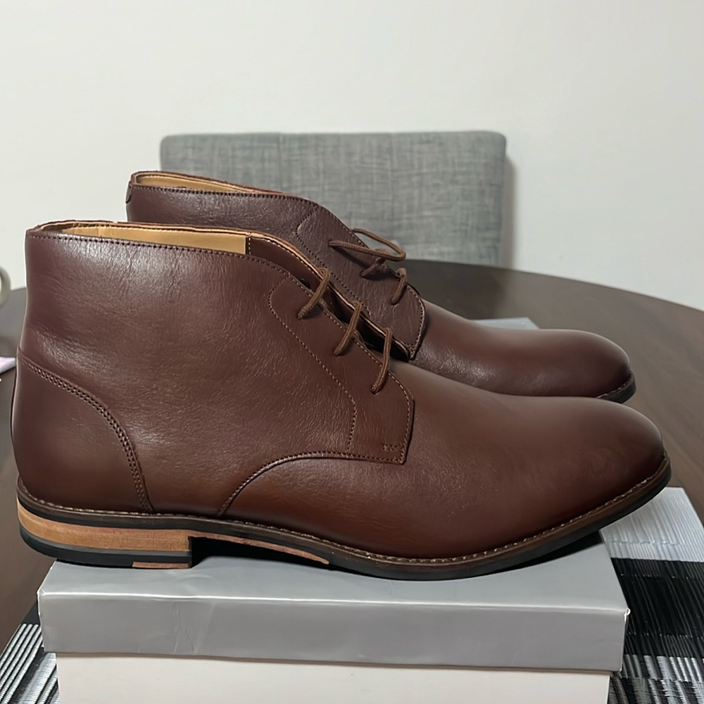 CLARKS MID MAHOGANY LEATHER SHOES ,BRAND NEW